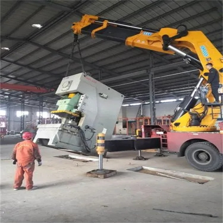 荔波80吨折臂吊车出租附近电话